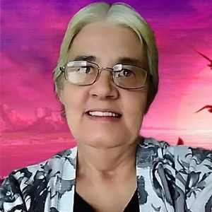 Meet your Posher, Isabel